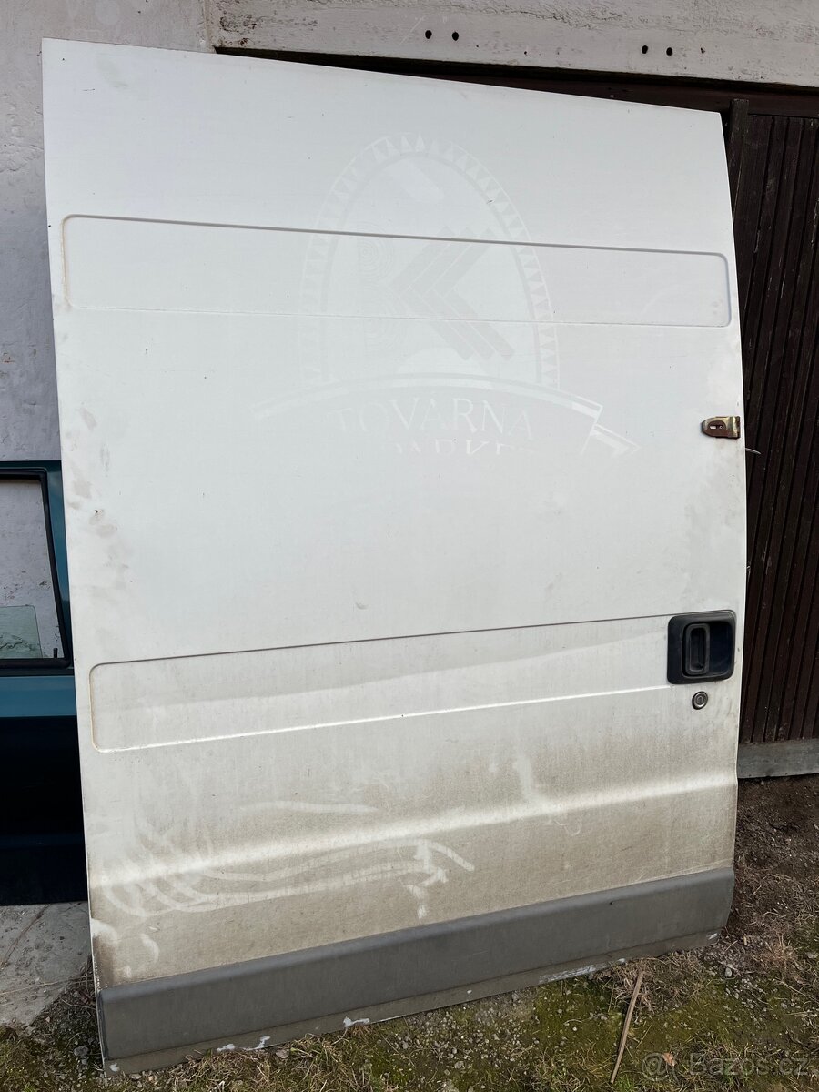 Posuvné dveře peugeot boxer