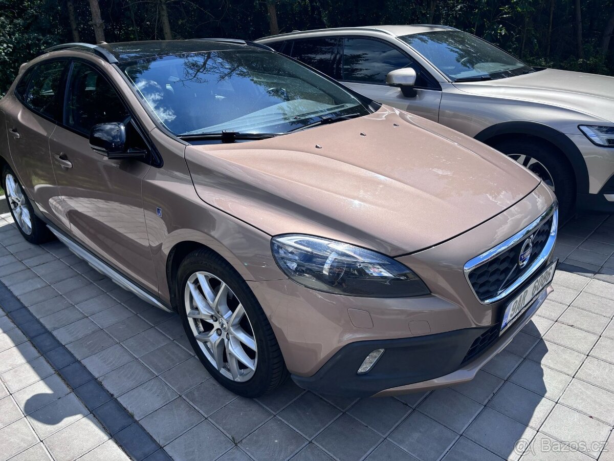 VOLVO V 40, 2,0 D4 140 KW, TOP STAV CZ, VOLVO SELEKT