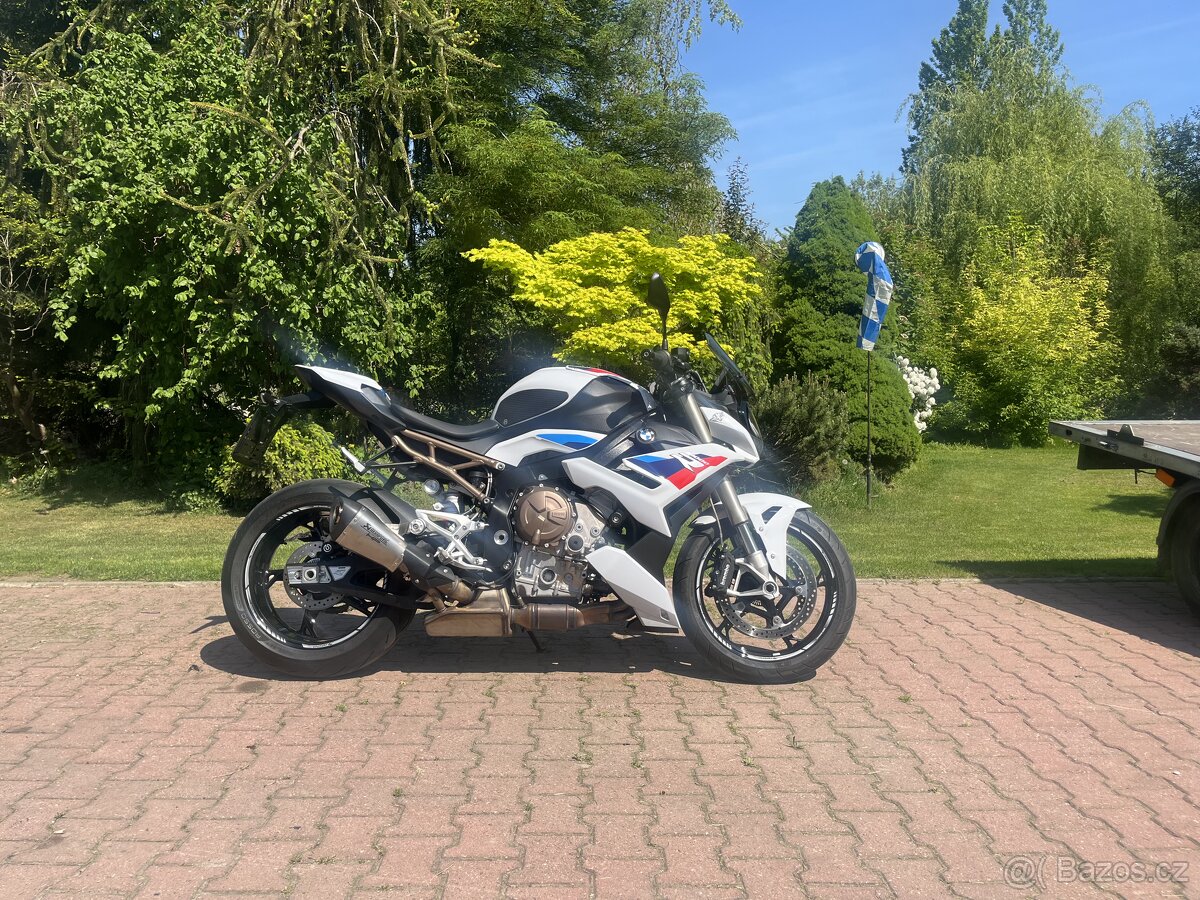 BMW S1000r