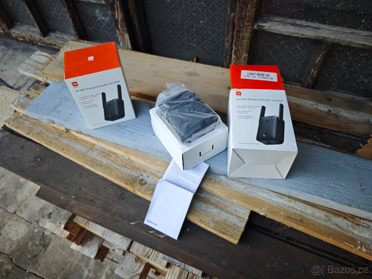 2x Xiaomi Mi WiFi Range Extender AC 1200 černá
