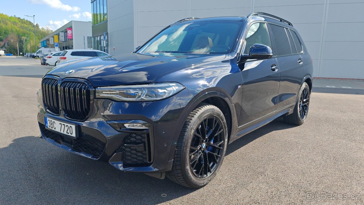 BMW X7 40iX - M - 7míst - DO 15.6.2025