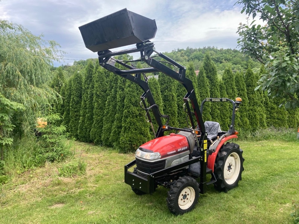 Malotraktor s čelním nakladačem YANMAR EF 224d  REZERVACE