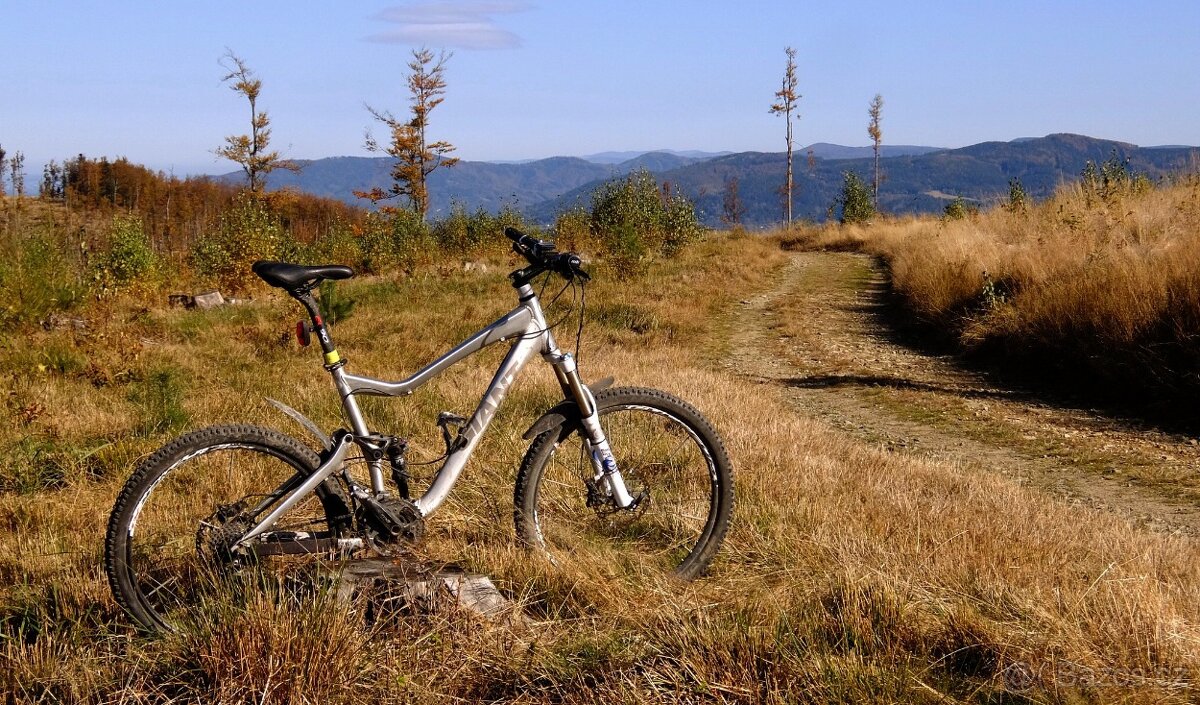 Giant Reign rám L