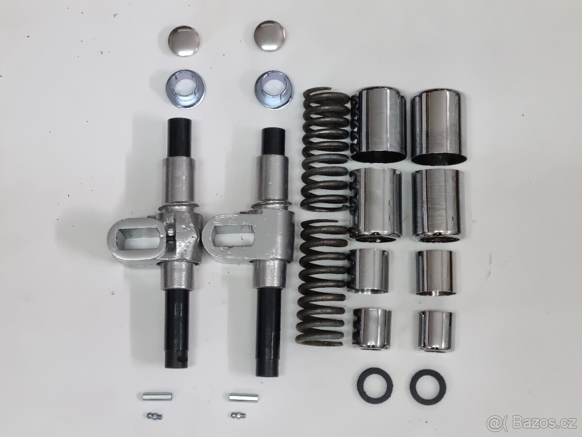 ČZ 125/150 C - originál zadní kluzáky po GO.