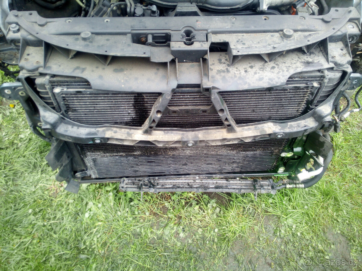 Chladičová stěna Phaeton 3.0 tdi
