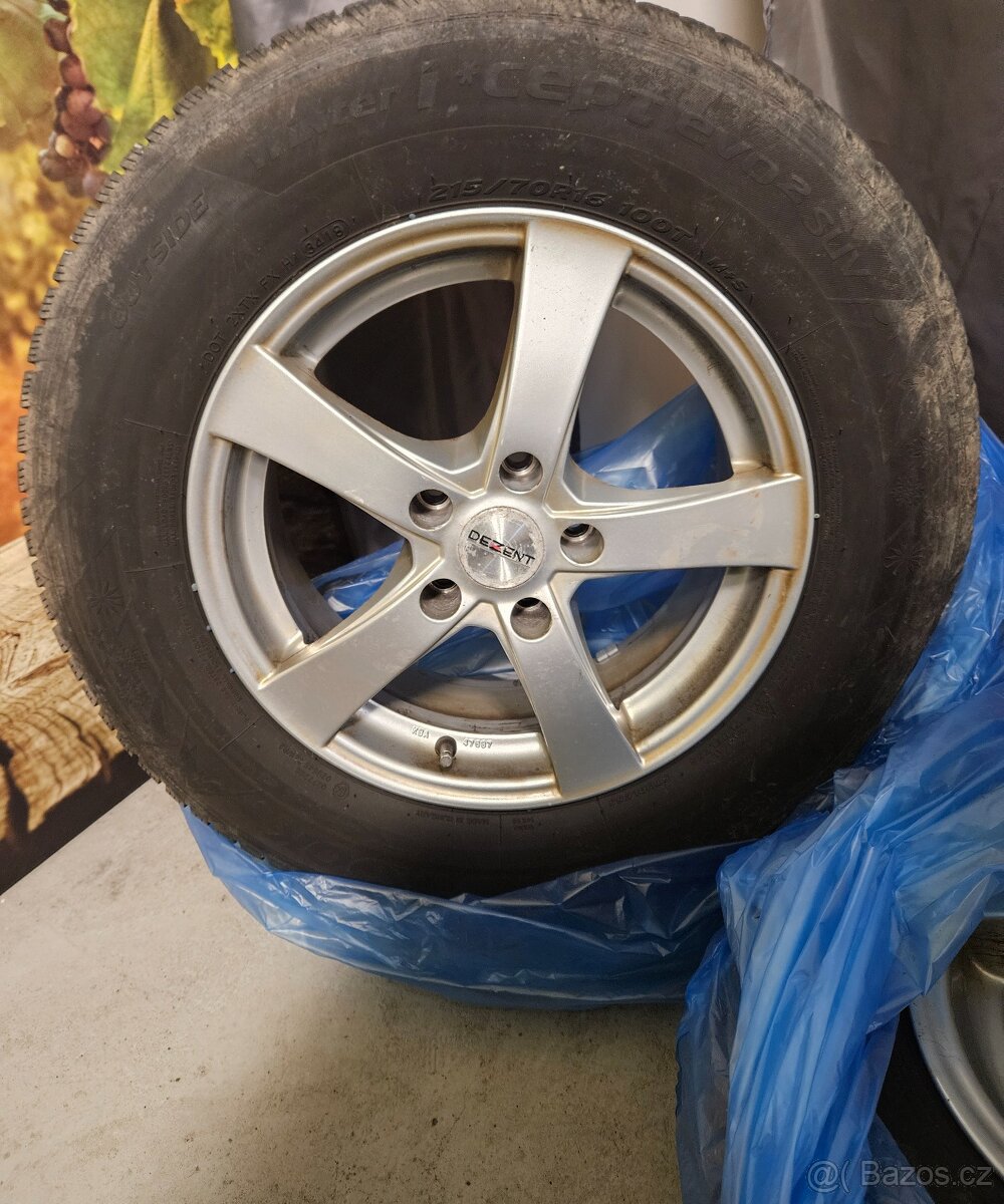 Kia sportage 2018 kola 215/70/16