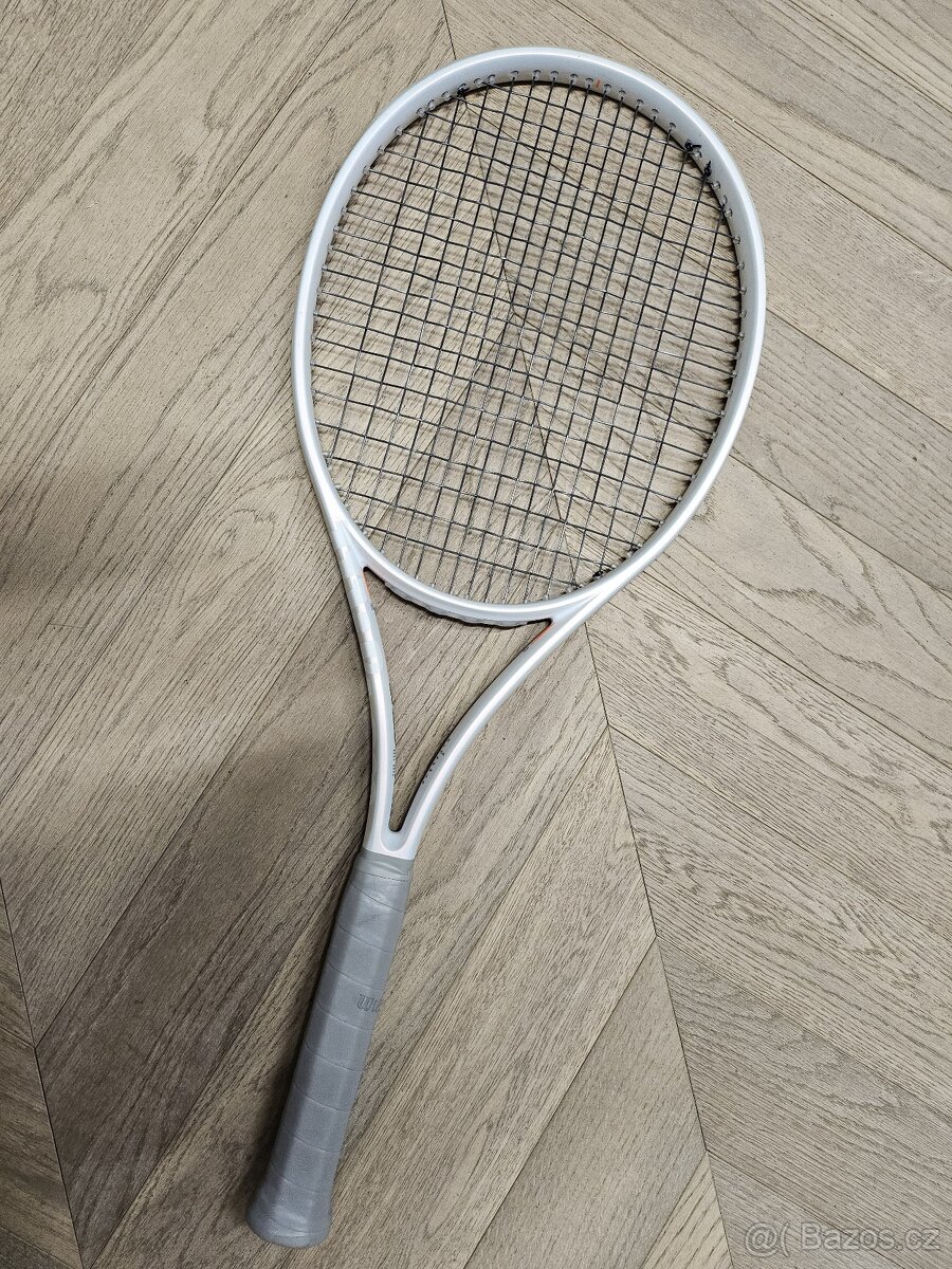 Tenisová raketa Wilson Shift 99 V1 300 g