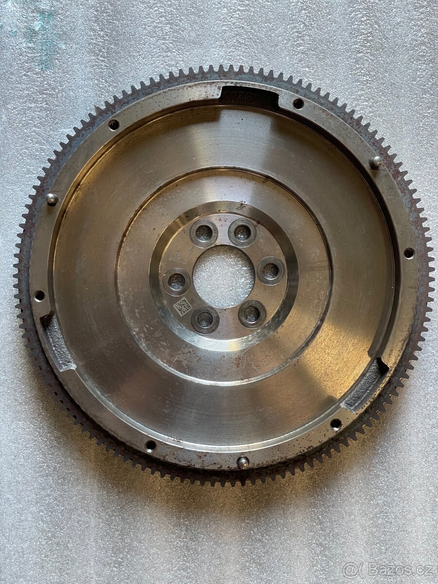03C105269AK/P Setrvačník