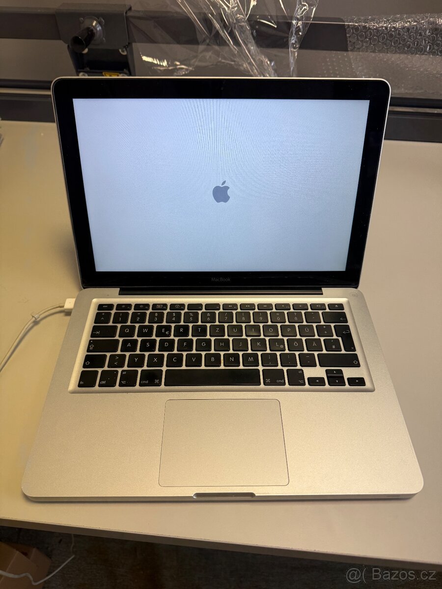 Apple MacBook Pro 13" Mid 2K12