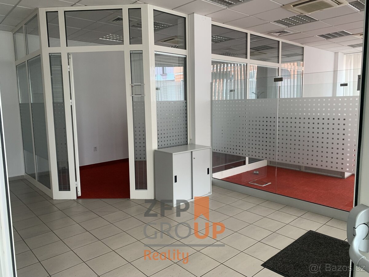 Pronájem obchodního prostoru 121 m2, ulice nám. E. Beneše, M
