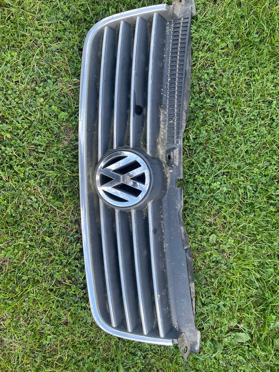 Věci z vw passatu b 5.5