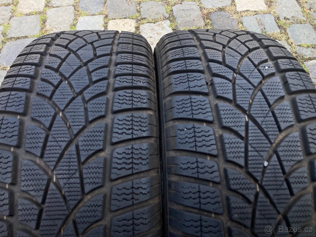 2ks zimních pneumatik DUNLOP WINTER 3D 235/50R19 7mm 2020