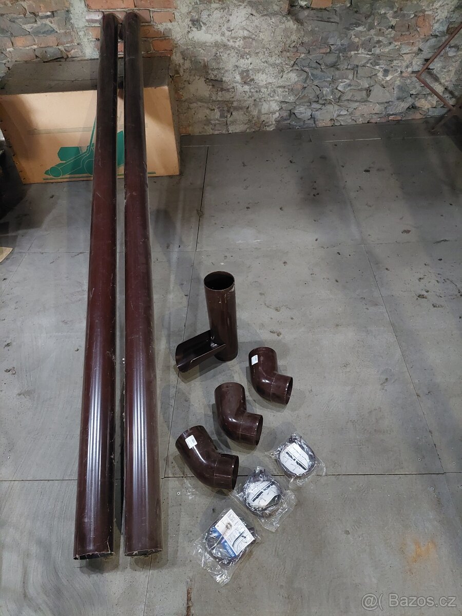 Rýny/Okapový svod a kolena 105 mm MARLEY