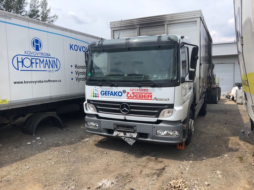 Mercedes Atego II na náhradní díly