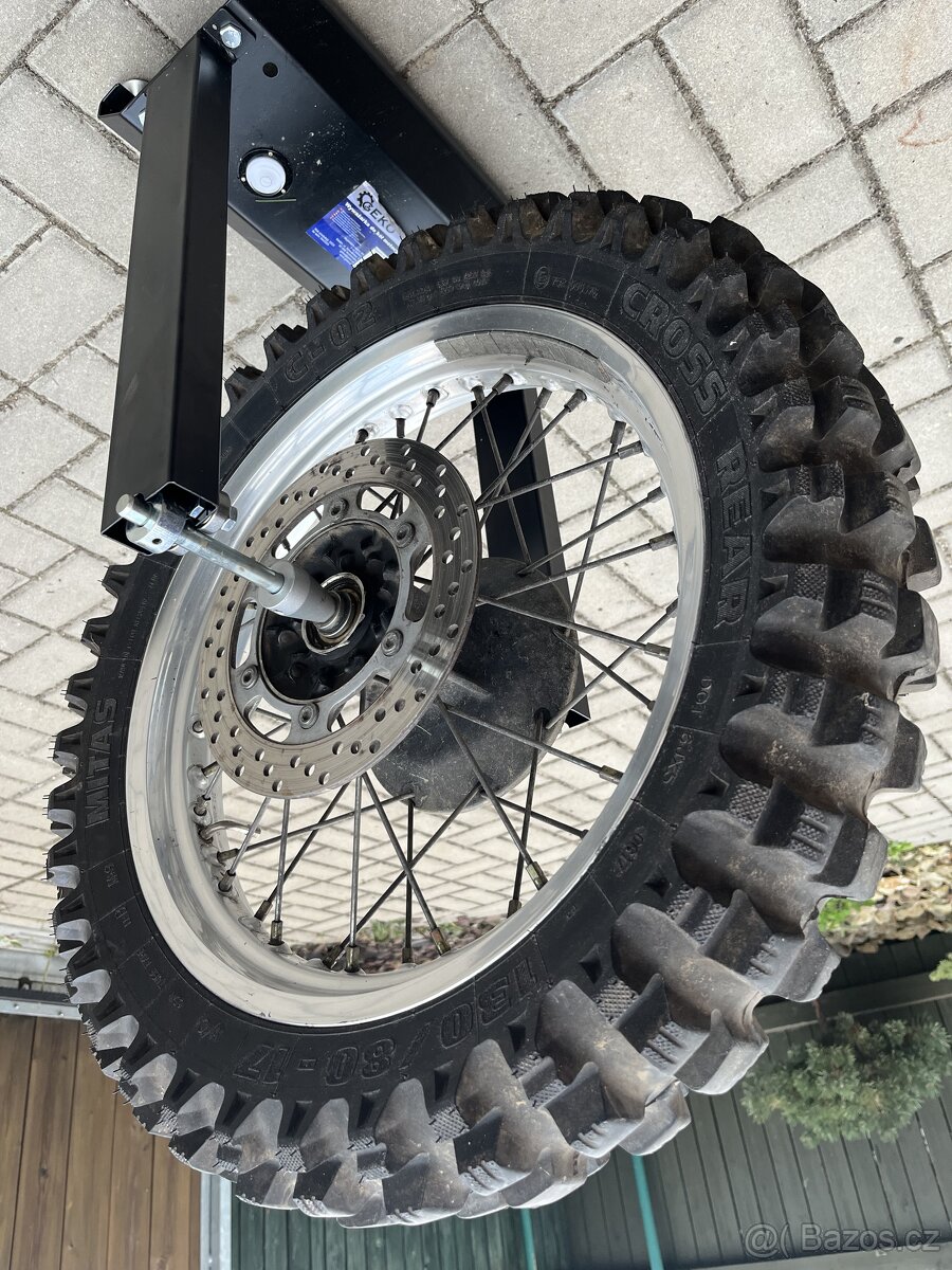 Zadní kolo Kawasaki kle 500