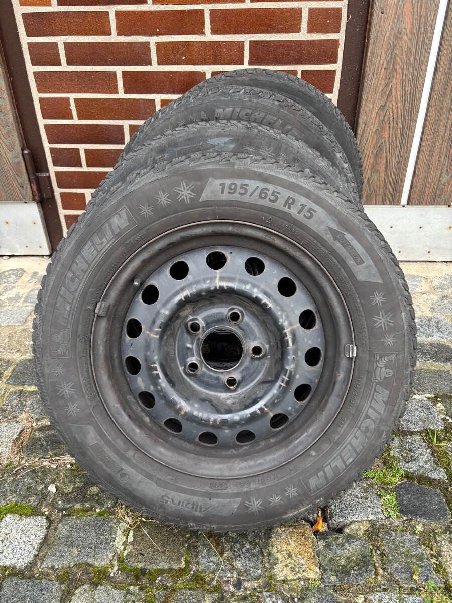 Zimní kola kia, hyundai 195/65 R15