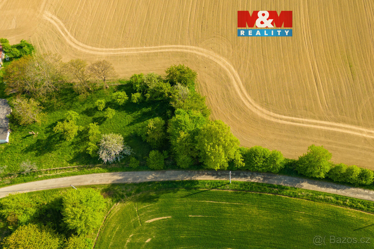 Prodej pole, 842 m², Mikulovice