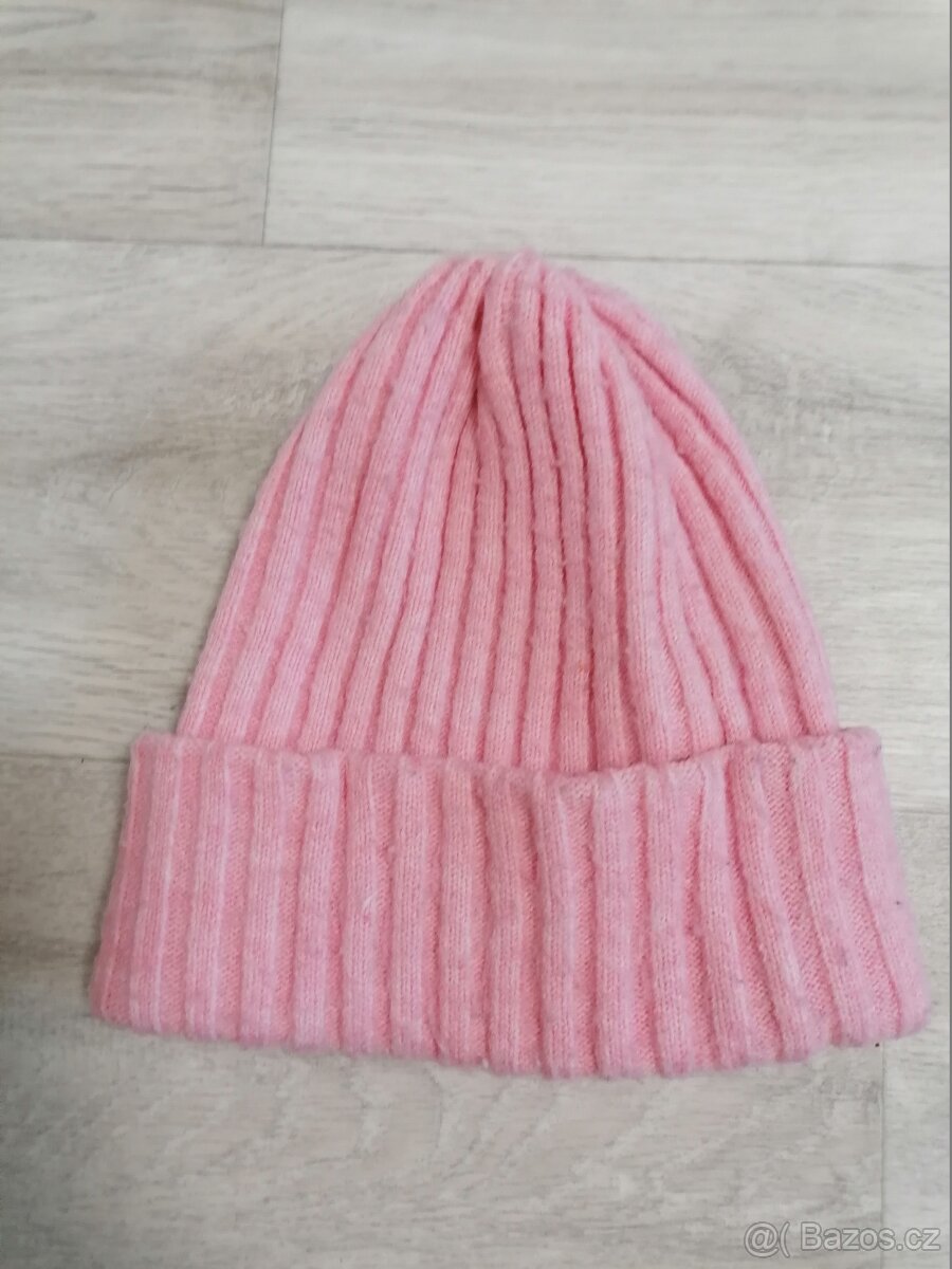 dívčí zimní čepice H&M 152/170 12-14 let