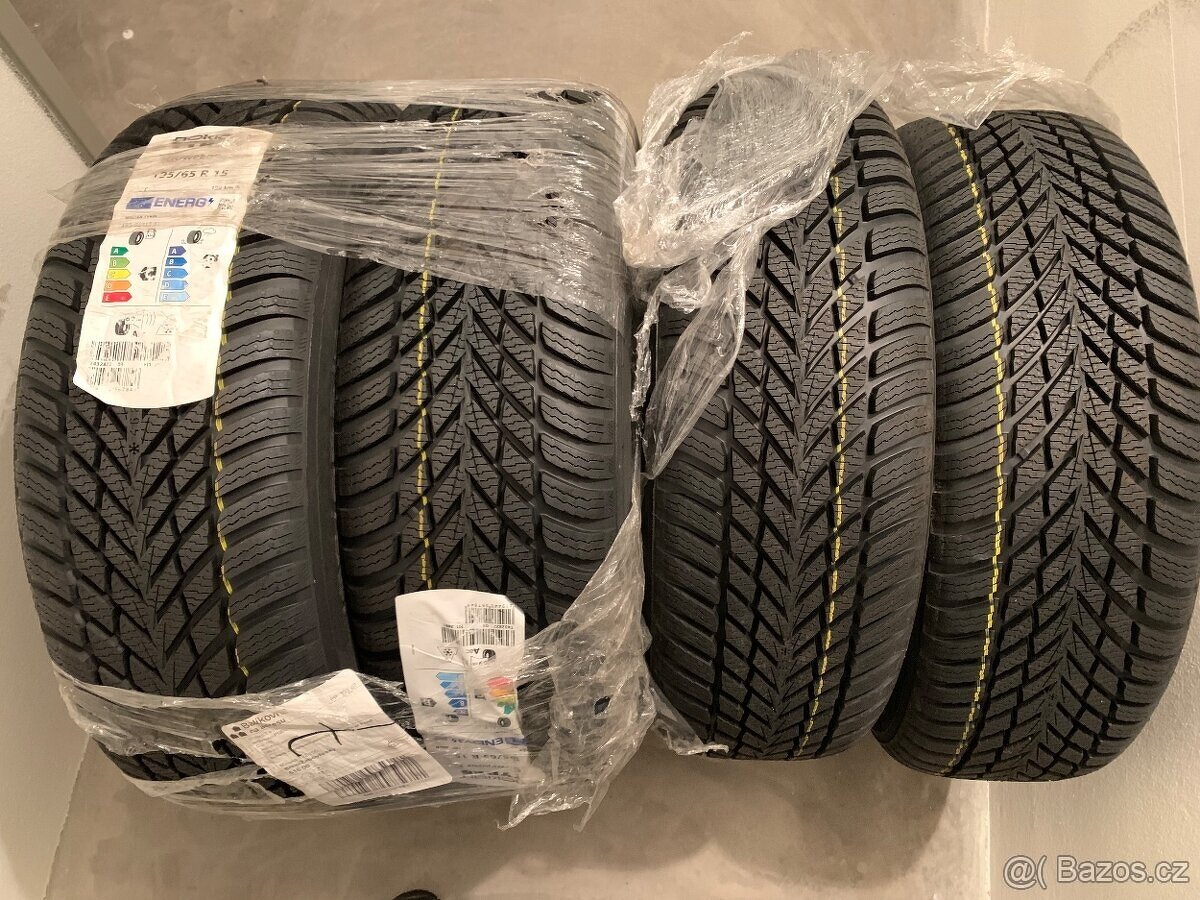4x Nové zimní 15" pneu Nokian Snowproof 2 195/65 R15 záruka
