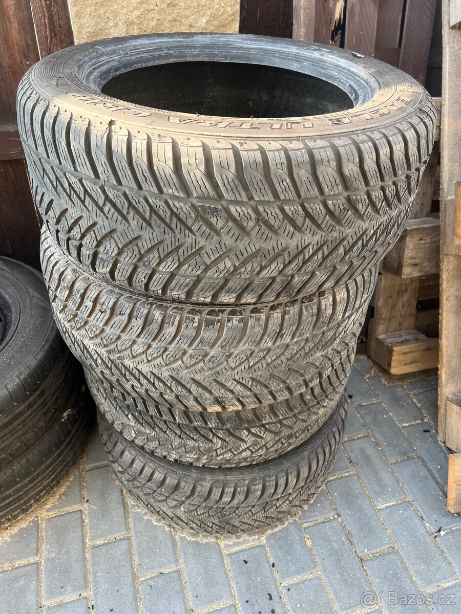 Zimní pneu goodyear 225/55 r16 cena za sadu