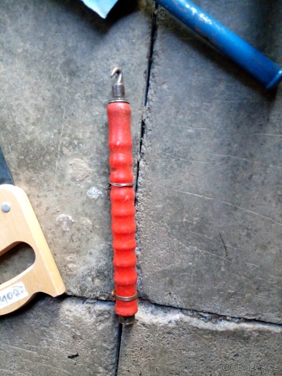 Kari sítě, drátky do betonu,cement, bednění