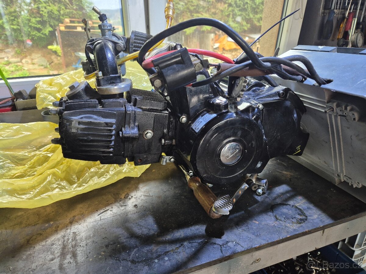 Motor 107-110 cc