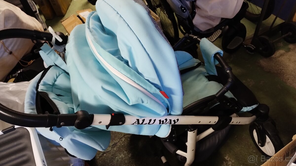 Dětský kočárek