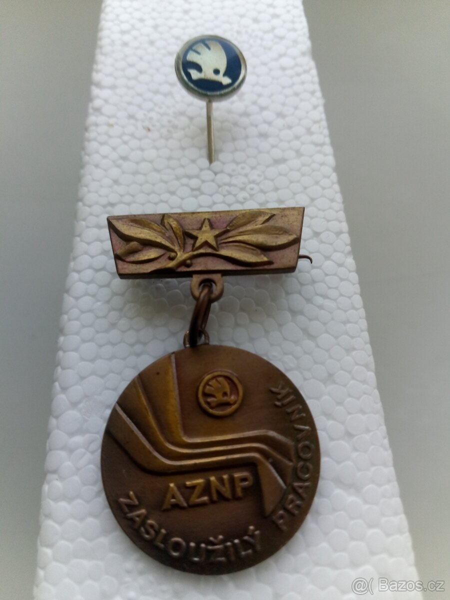 Retro vyznamenání AZNP