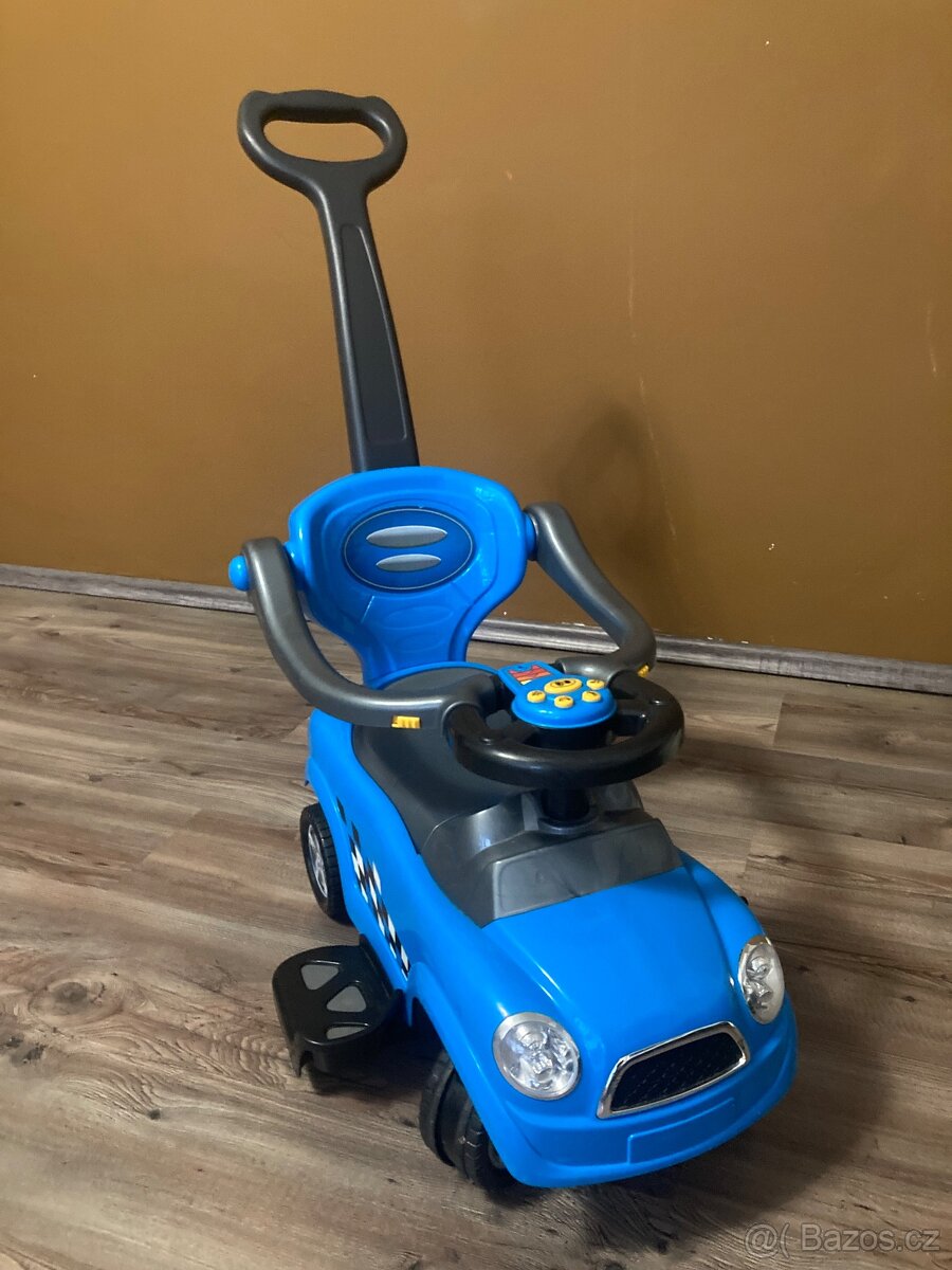 Dětské hrající vozítko