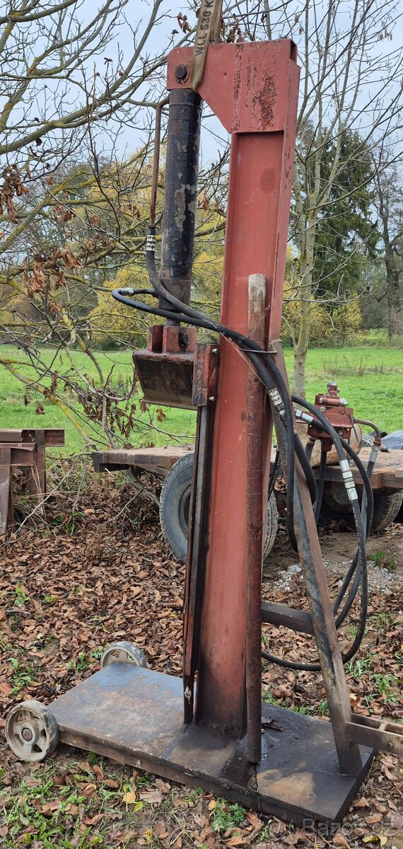 Štípačka na dřevo za traktor