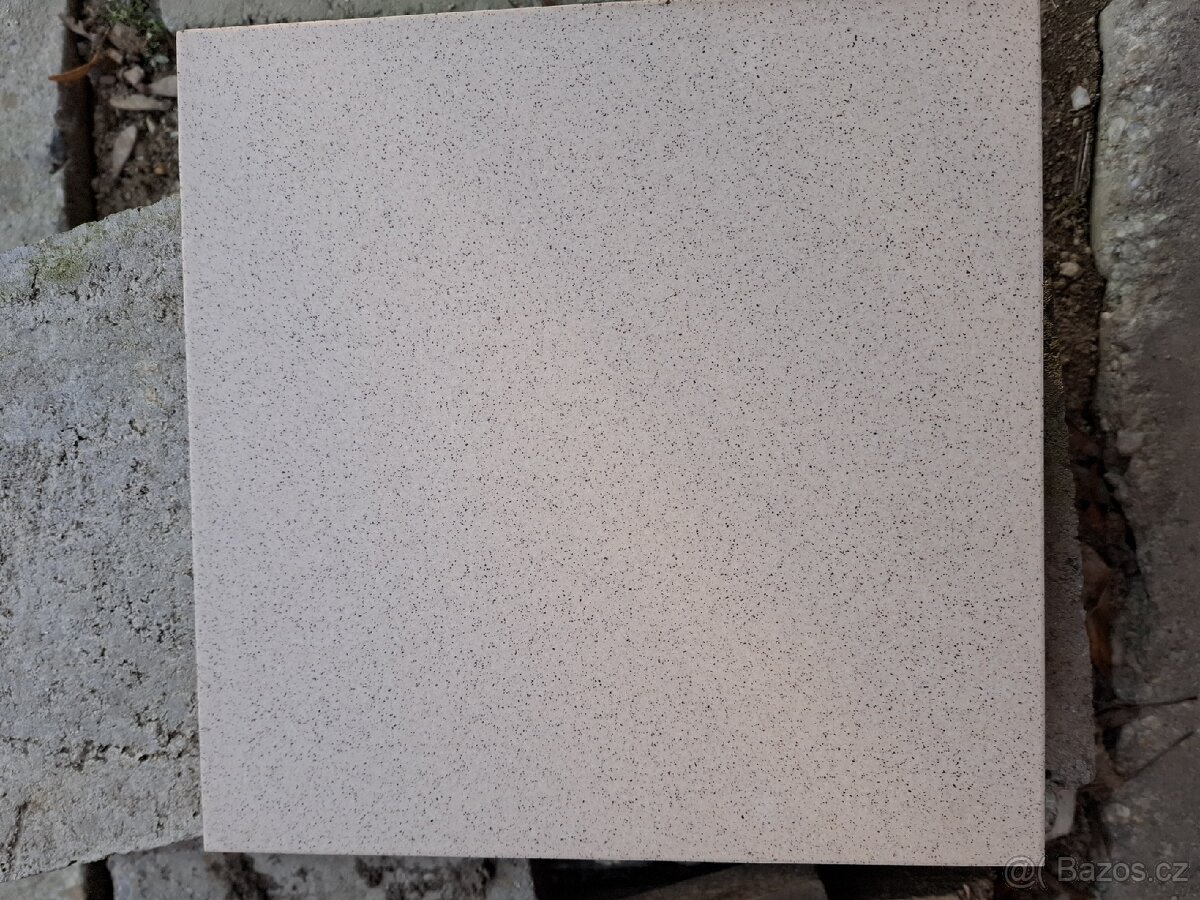 Dlažba 30x30 cm