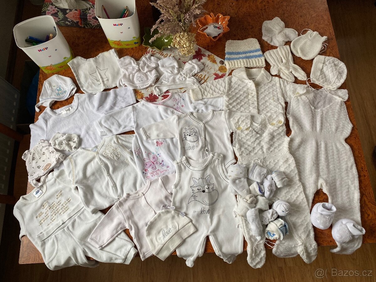 Prodam komplet obleceni pro miminko vel. 50-56