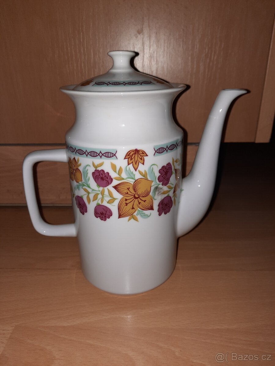 Porcelánová konvice