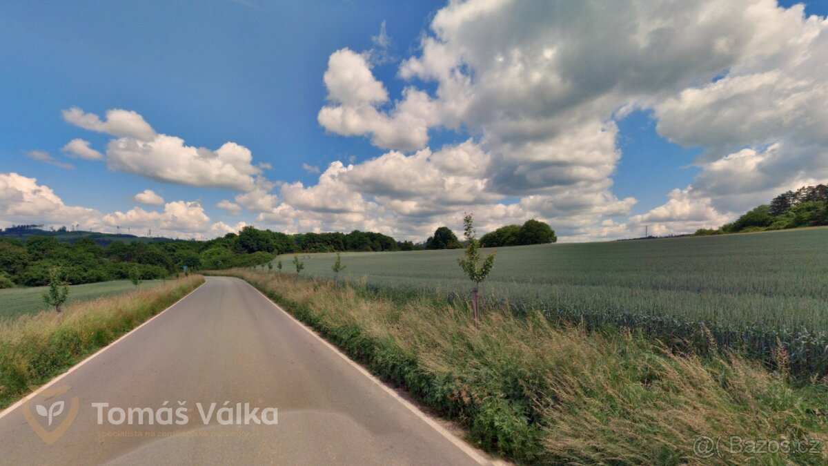 Prodej pole v Moravském Krasu – 1,4 ha– Vavřinec