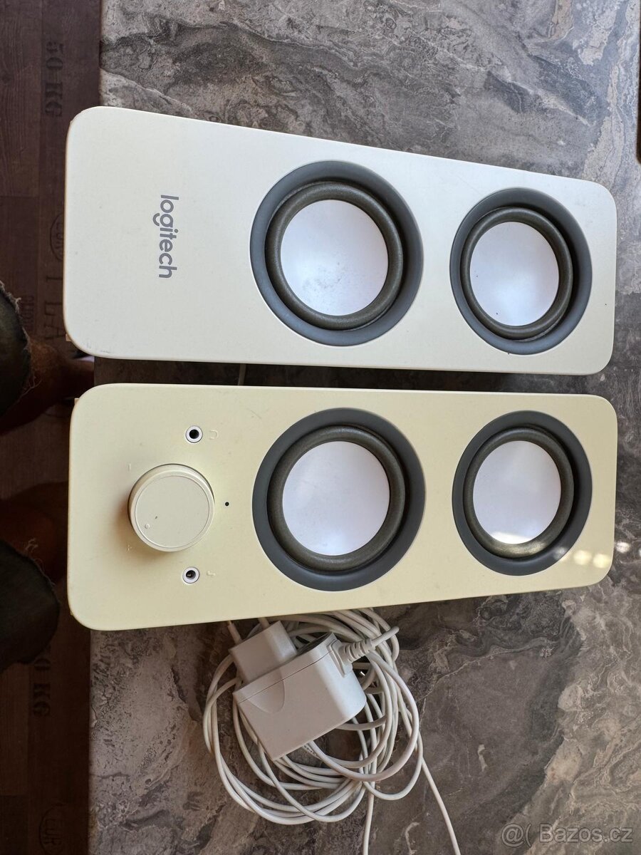Logitech Z200