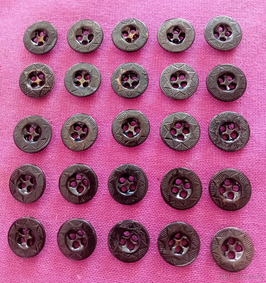 Kovové černé vojenské knofliky 25 kusů