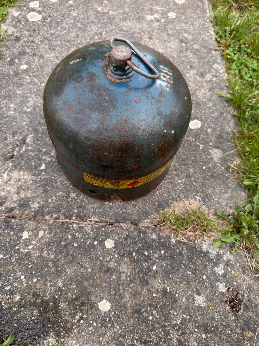 Malá plynová bomba