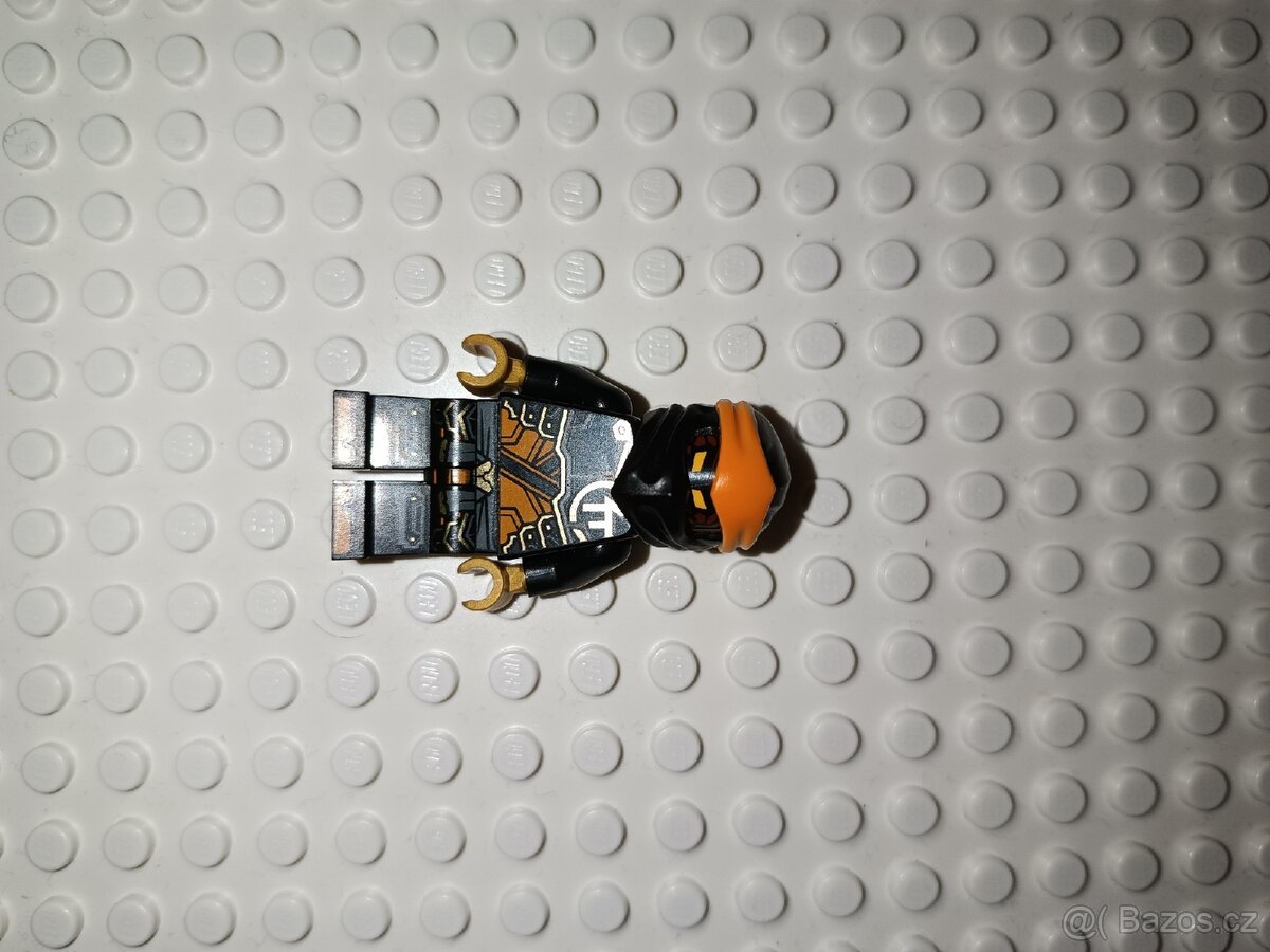 Lego ninjago figurka Cole