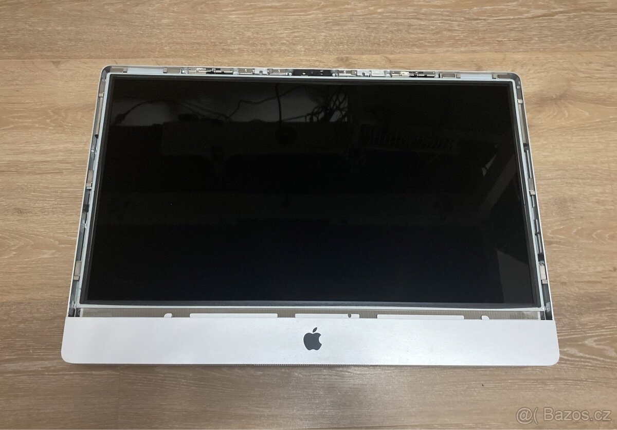 Prodám LCD display pro MAC A1312
