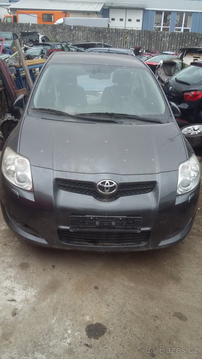 toyota auris 2.0d rv2006