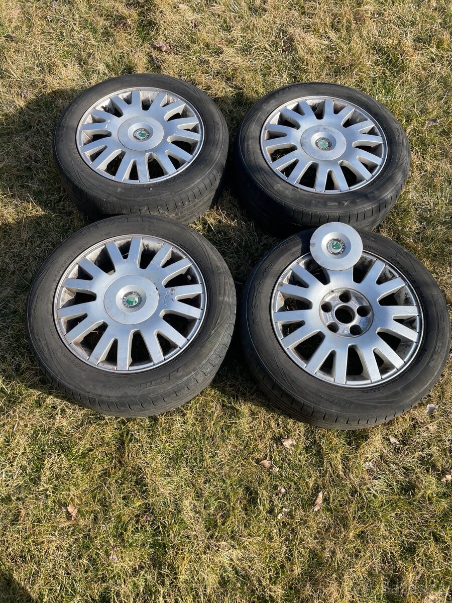 Sada letních ALU kol - 205/55R16