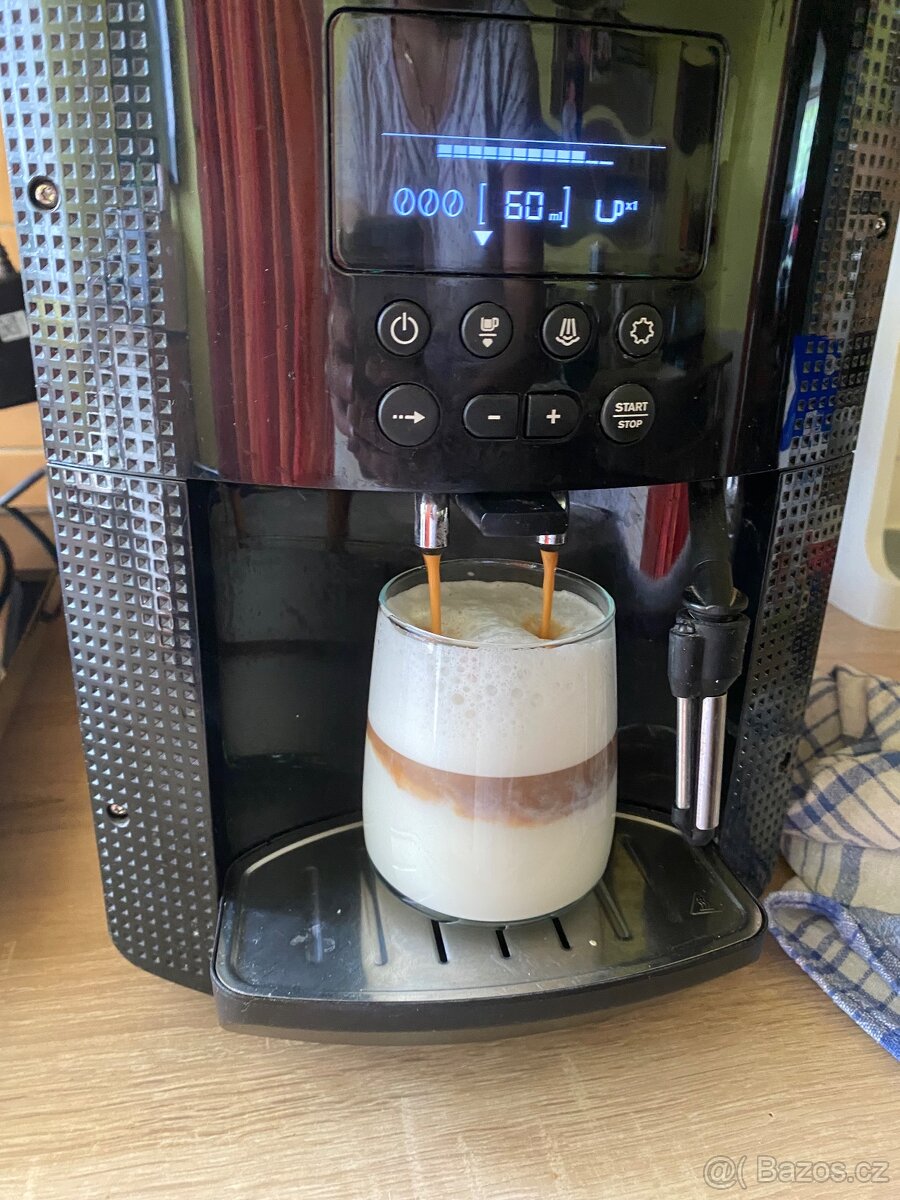 Kávovar Krups Essential