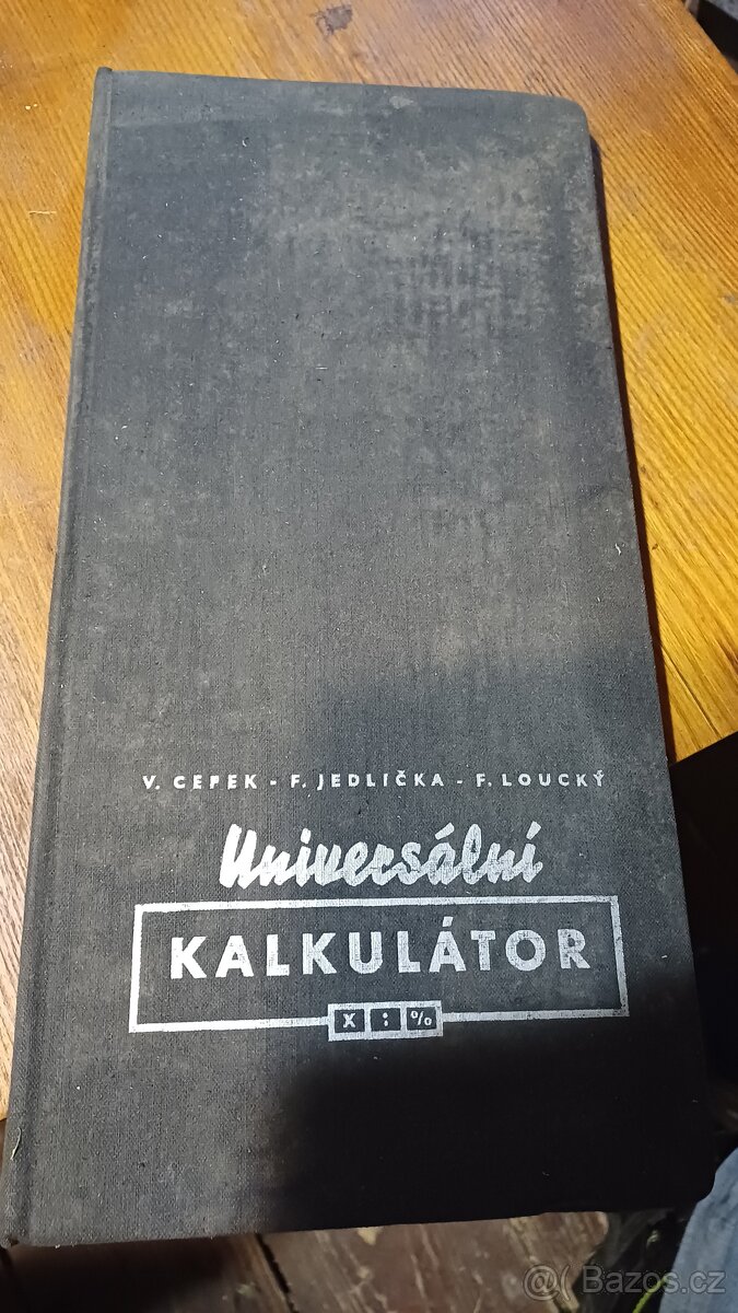 kniha kalkulator