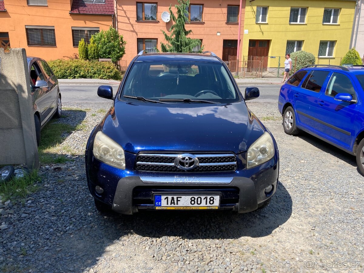Toyota RAV4 2.2 D-4D 4x4 – spolehlivé SUV