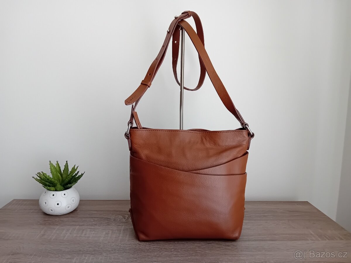 Clarks dámská kabelka kožená