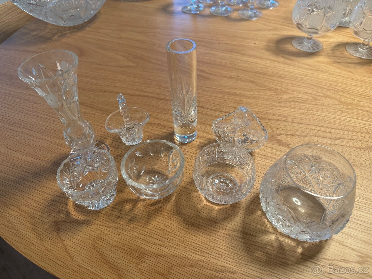Prodám - sada broušených dekorací ze skla