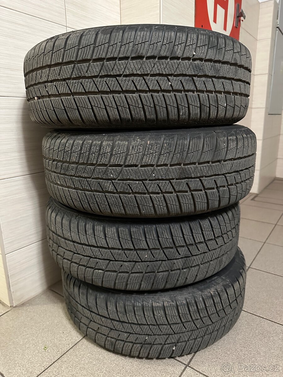 zimní pneu 195/60 R16 DOT 4321 + disky 6Jx16 et35 5x100