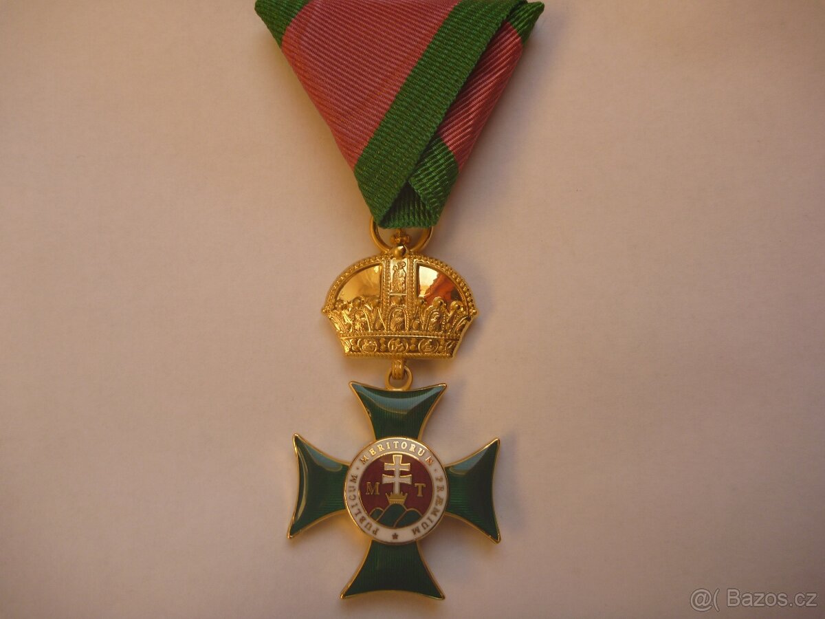 RU královský řád svatého Štěpána Uherský kříž FJI. R-U