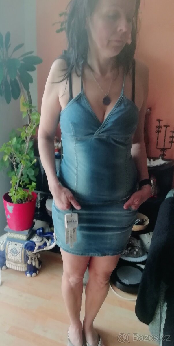 Džínové značkové šaty, Lois, v. M, Španělsko