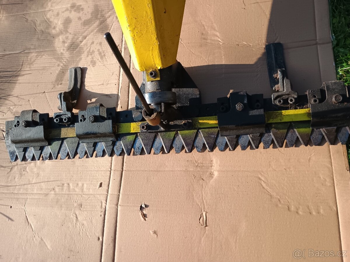 Lištová bezprstá sekačka Agzat, Terra